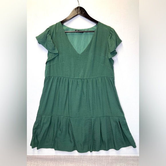 Pretty Garden V neck flutter sleeve tiered knee length dress green, lined sz Lg - Picture 1 of 10